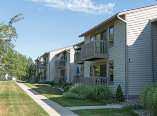 75 Sam Bonnell Dr, Clinton, NJ 08809