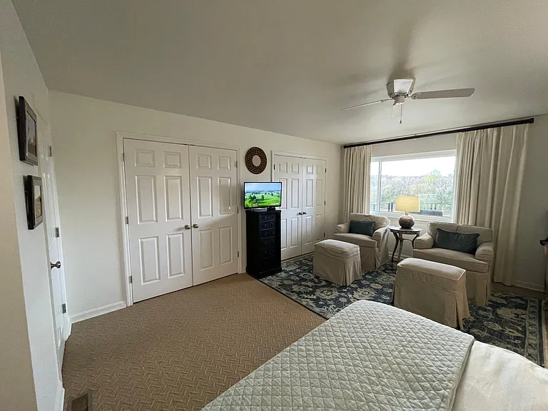 637 Battery Pl #1 — Photo 13