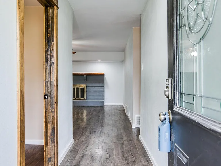3202 Tanglewood Dr — Photo 6