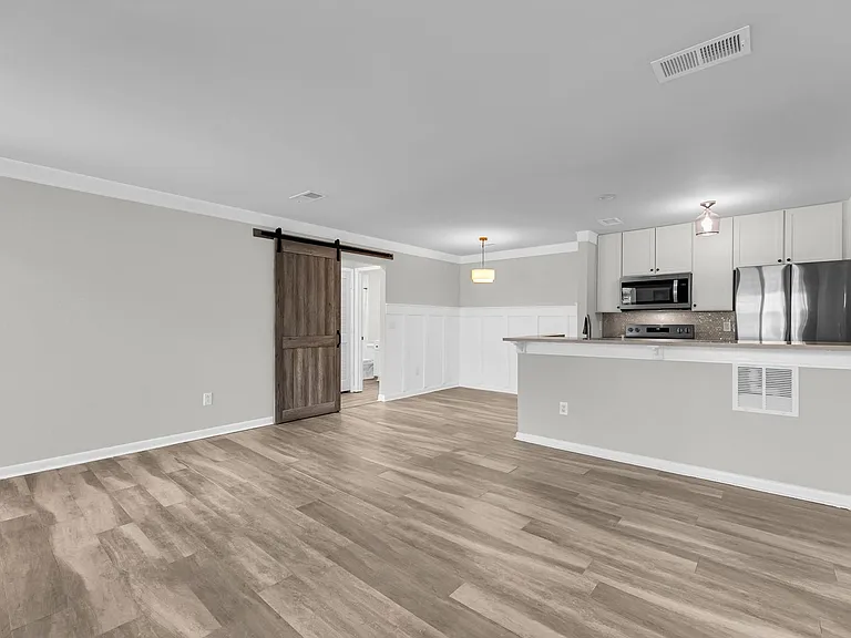 266 Alexandra Dr #11 — Photo 6