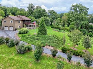 50 Chatuge Shores Overlook, Hayesville, NC 28904