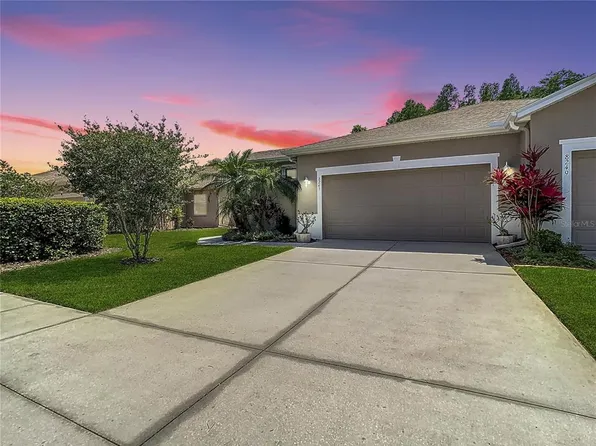 8245 Fallglo Ln, Land O Lakes, FL 34637