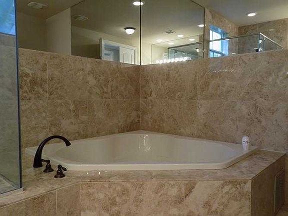 BATH 1 ROMAN TUB