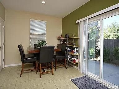3rd image of 4247 Dardanelles St