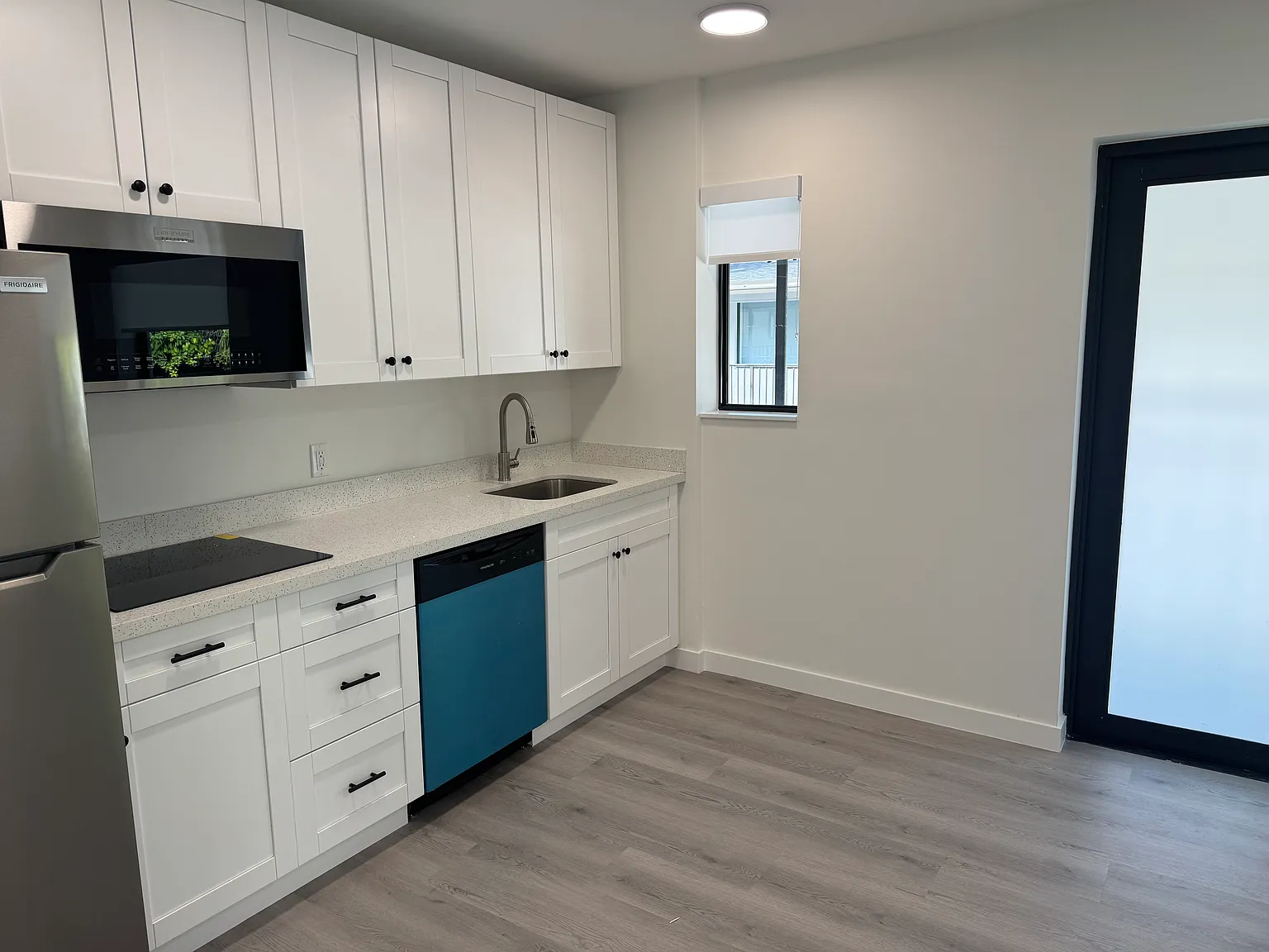 1 bed, $1,900 — Photo 2