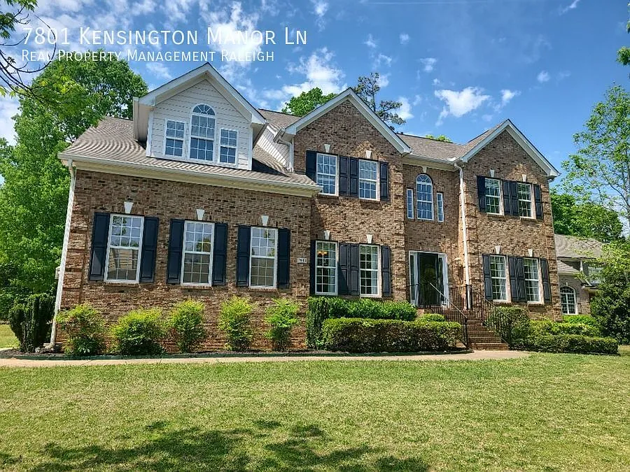 4 bed, 3.5 bath, 4459 sqft, $3,300 — Photo 1