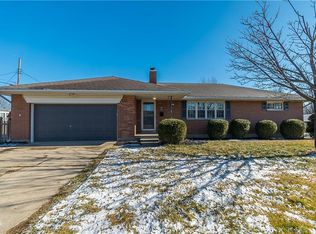 4270 Maricarr Dr, Dayton, OH 45429