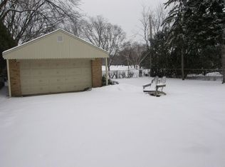 2848 Central Rd, Glenview, IL 60025