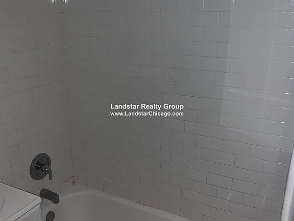 3rd image of 8548 Skokie Blvd #I2