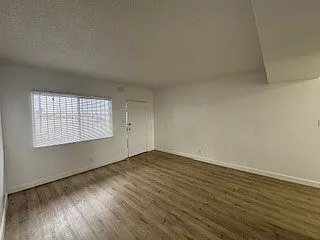 1245 W 88th St #6 — Photo 6