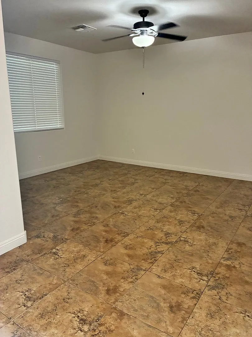 Spacious 3-Bedroom Home | 2,184 Sq. Ft. | 18408 N Salerno Dr, Maricopa — Photo 2