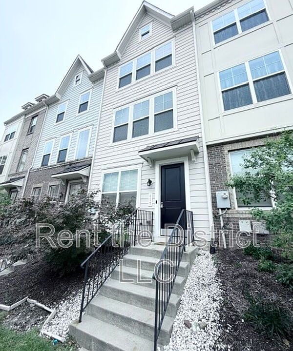 1st image of 677 Anacostia Ave NE