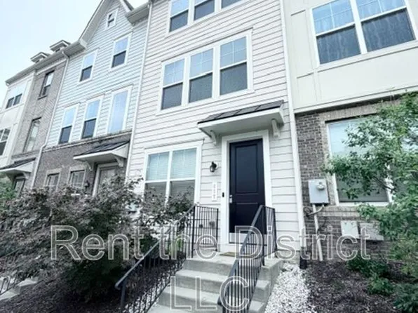 677 Anacostia Ave NE, Washington, DC 20019