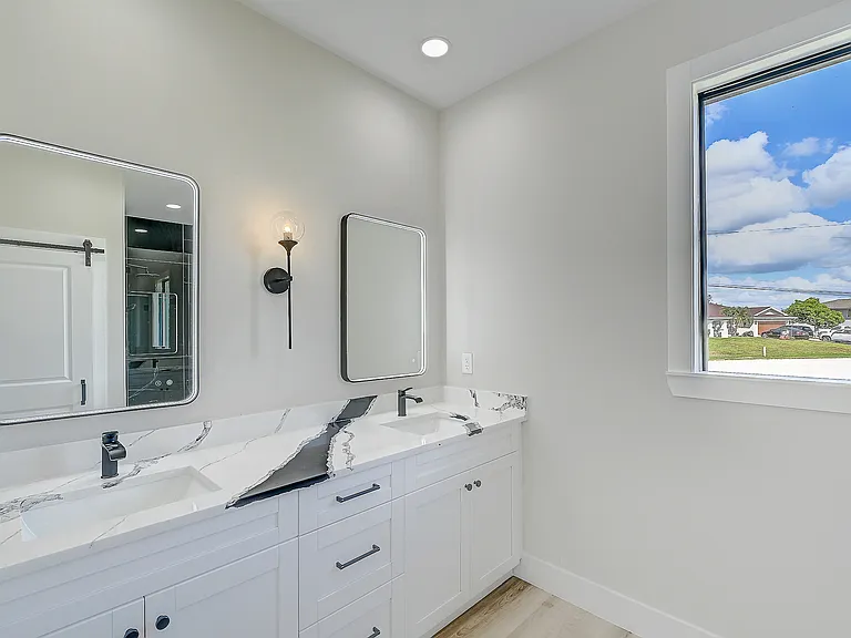 1019 Cedartree Ave — Photo 11