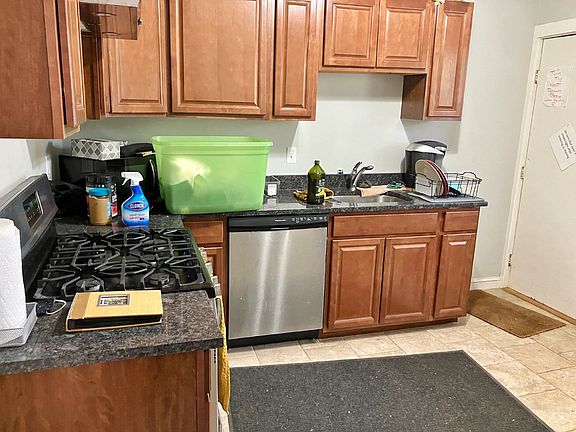 3rd image of 265 Hyde Park Ave Unit 2R