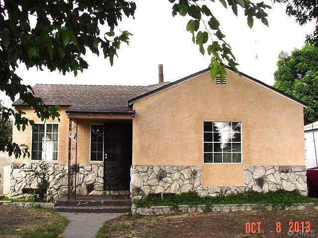 1st image of 2641 Hayes Ave