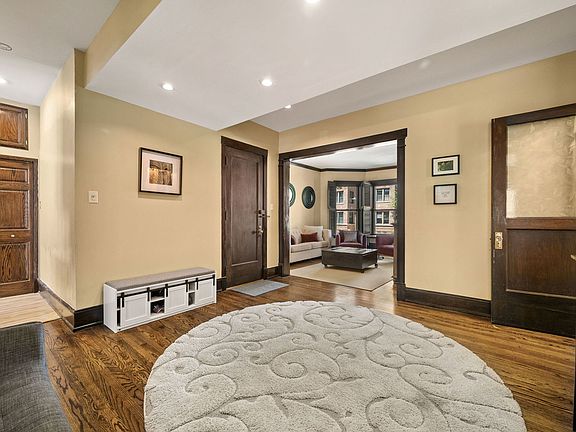 4th image of 707 W Bittersweet Pl APT K1
