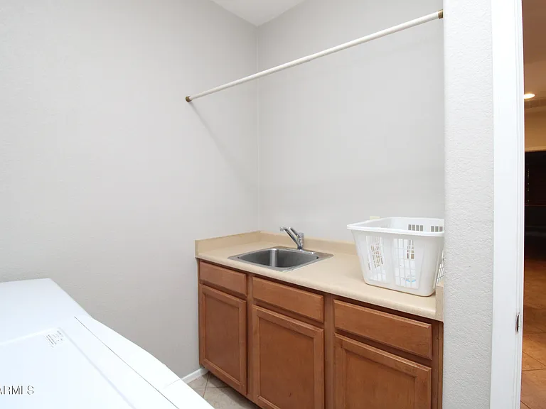 361 S Melba St — Photo 25