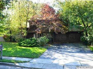 45 Sandburg Dr, Morganville, NJ 07751