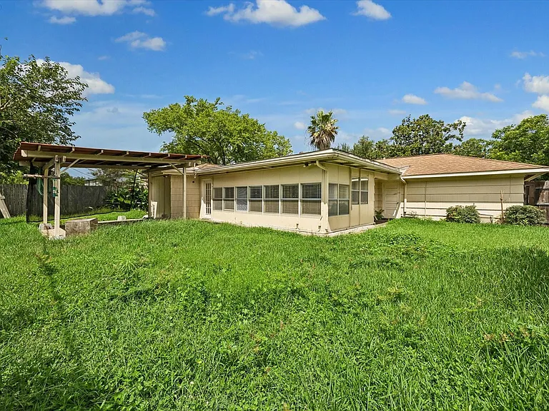8511 Bluegate St — Photo 13