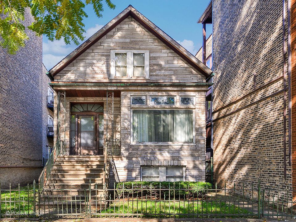 2nd image of 906 W Wolfram St