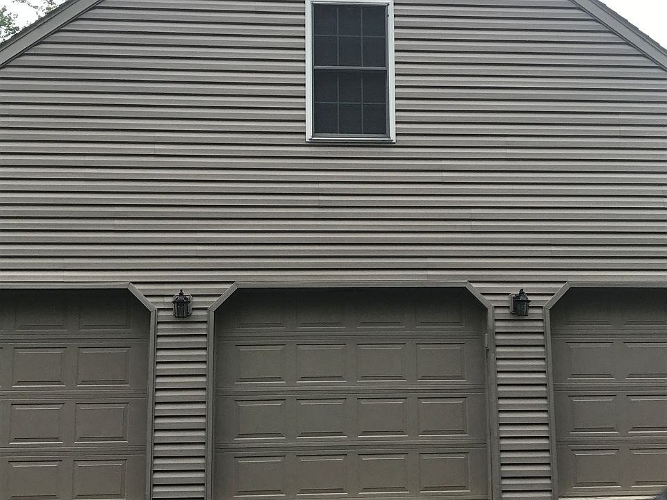 2nd image of 4372 Reservoir Hill Rd