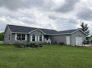 2240 N Bay Mid County Line Rd, Rhodes, MI 48652