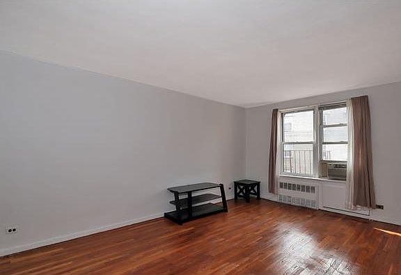 5th image of 4295 Webster Ave APT 5I
