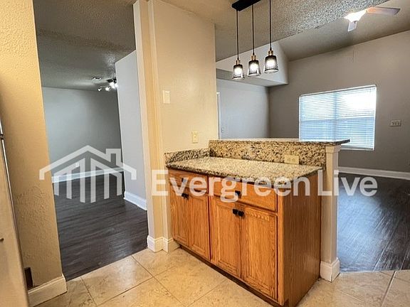 5th image of 107 Calla Ct