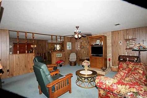 3rd image of 204 Bristol Ln