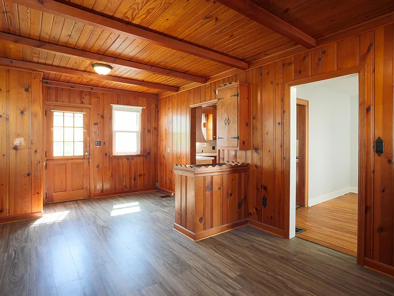 815 E Chestnut St — Photo 29