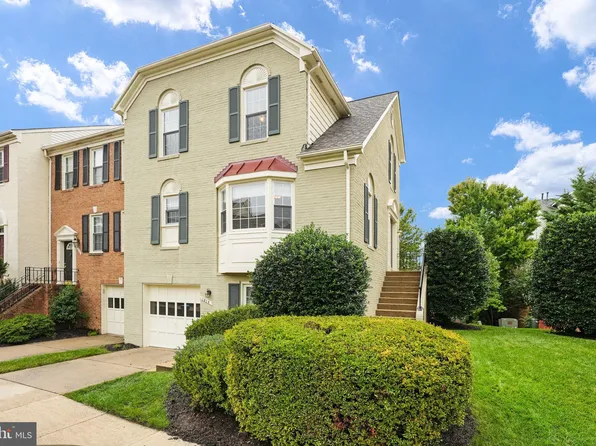 2014 Pieris Ct, Vienna, VA 22182
