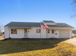 821 Park Ave, Brooklyn, IA 52211