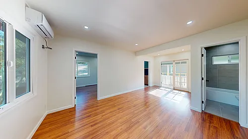 Floor plan 586