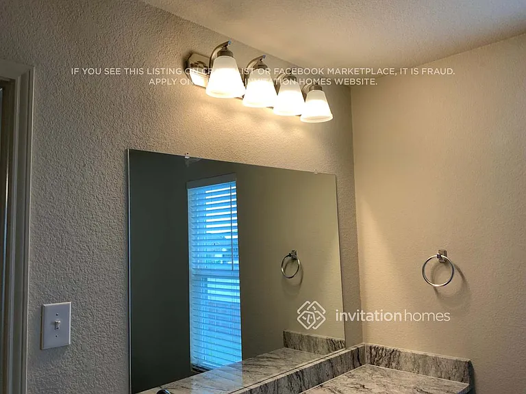 2820 Englefield Grn — Photo 16