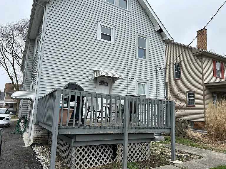1628 Grace Ave — Photo 14