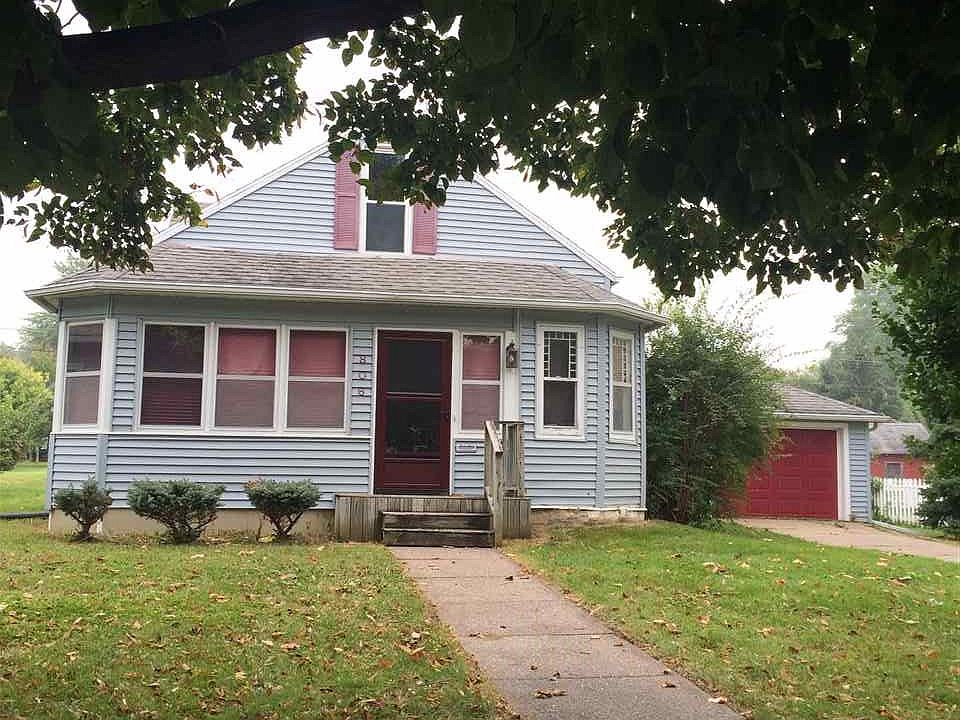 1st image of 806 S Iowa Ave