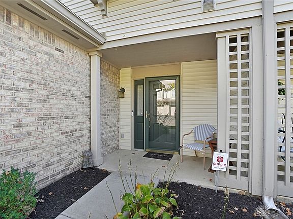 3rd image of 1124 Evergreen Park Ct