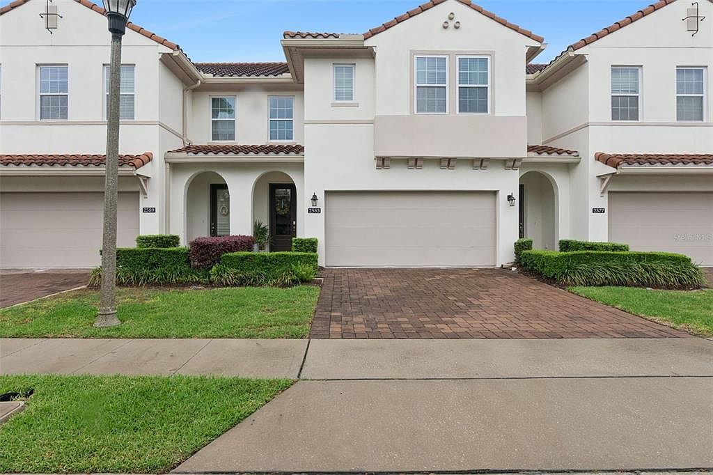 2583 Circolo Ln