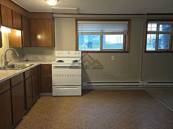 3rd image of 516 E Pine St APT 1B