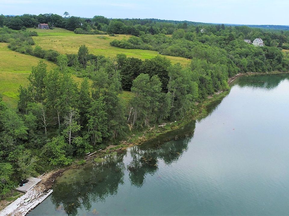 2nd image of 339 Castine Rd