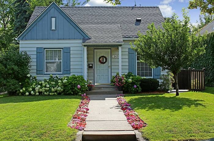 Charming 1.5 Story