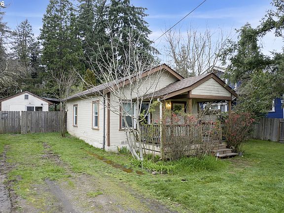 3rd image of 1702 Augusta St