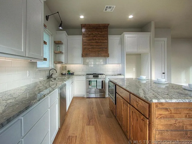 783 E Finley Ridge Dr — Photo 7