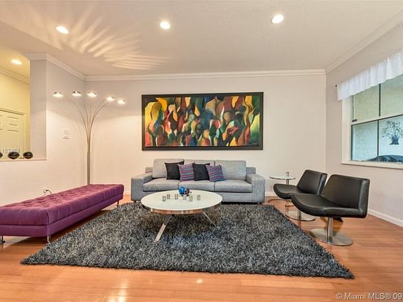5th image of 794 Lavender Cir
