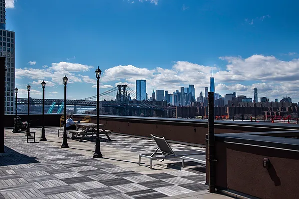 Rented by Compass | media 21