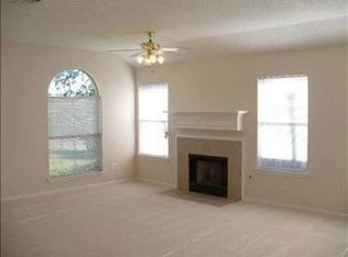 812 Mercy Ln, Irving, TX 75061