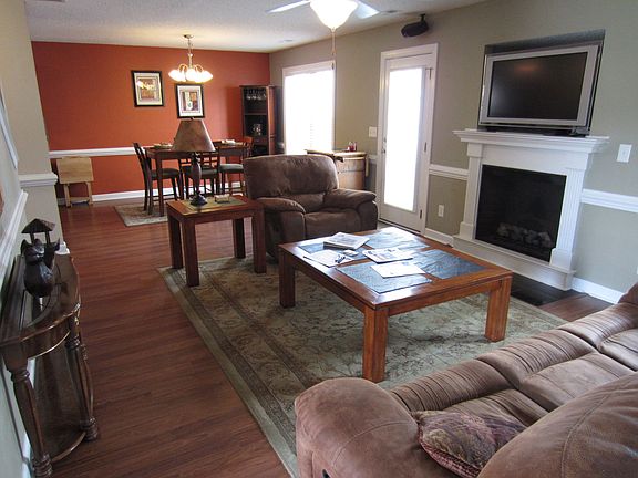 Great room to dining area