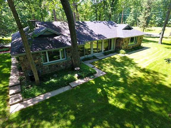 5th image of 9758 S Star Lake Dr