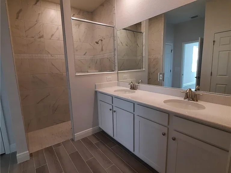 4102 NW 26th St — Photo 28